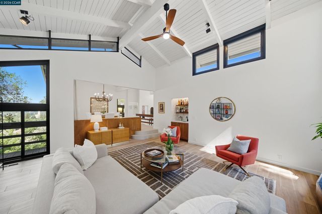 4161 Coralee Ln, Lafayette, CA 94549