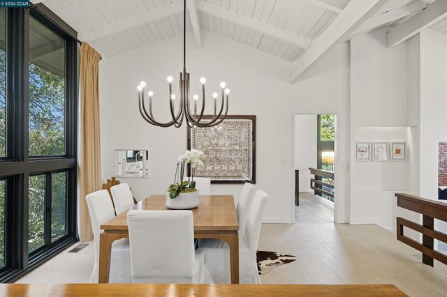 4161 Coralee Ln, Lafayette, CA 94549