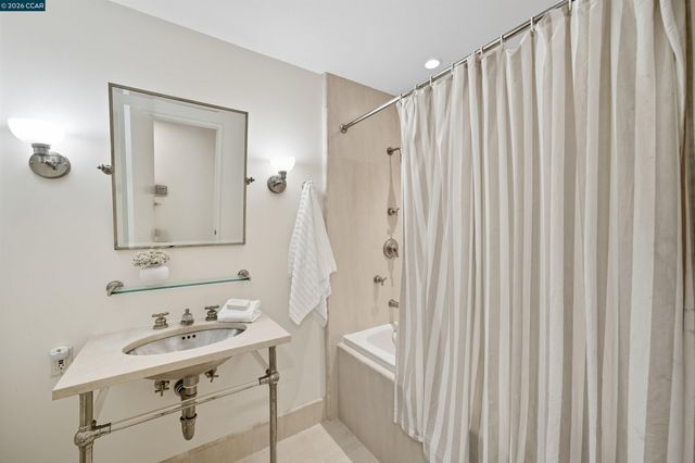 4161 Coralee Ln, Lafayette, CA 94549