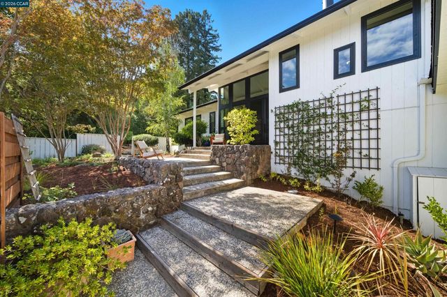 4161 Coralee Ln, Lafayette, CA 94549