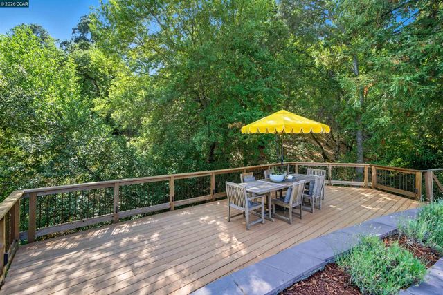 4161 Coralee Ln, Lafayette, CA 94549