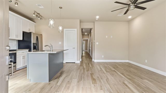 4431 Knoxville Street A, Houston, TX 77051