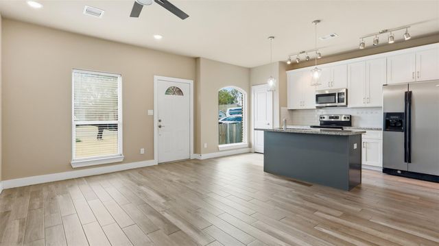 4431 Knoxville Street A, Houston, TX 77051