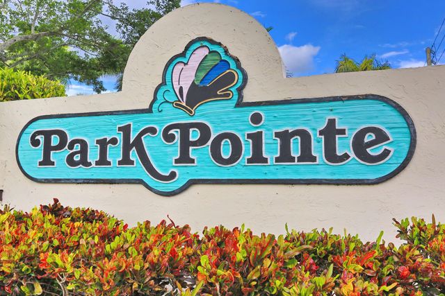 3277 Jog Park Drive, Greenacres, FL 33467