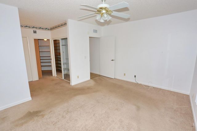 3277 Jog Park Drive, Greenacres, FL 33467