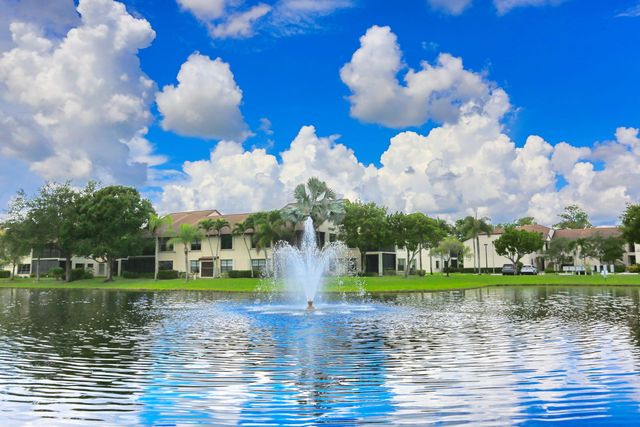 3277 Jog Park Drive, Greenacres, FL 33467