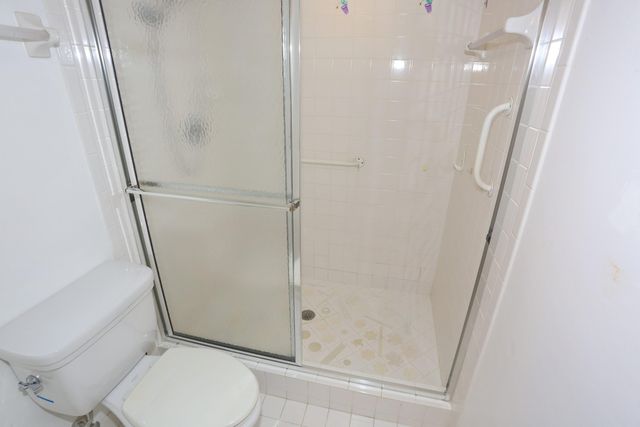 3277 Jog Park Drive, Greenacres, FL 33467