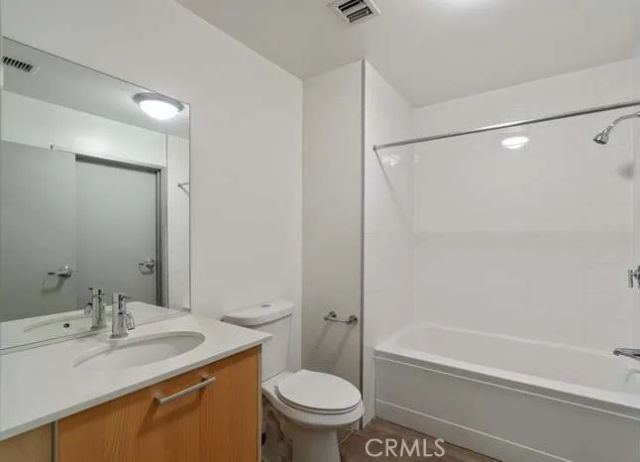 645 W 9th Street 436, Los Angeles, CA 90015