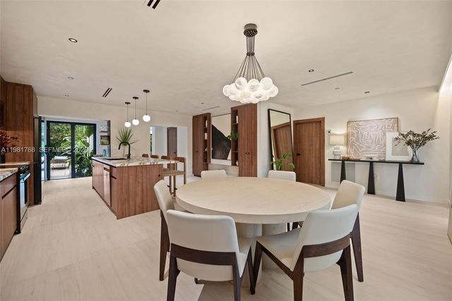 871 NE 128th St, North Miami, FL 33161