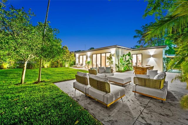 871 NE 128th St, North Miami, FL 33161