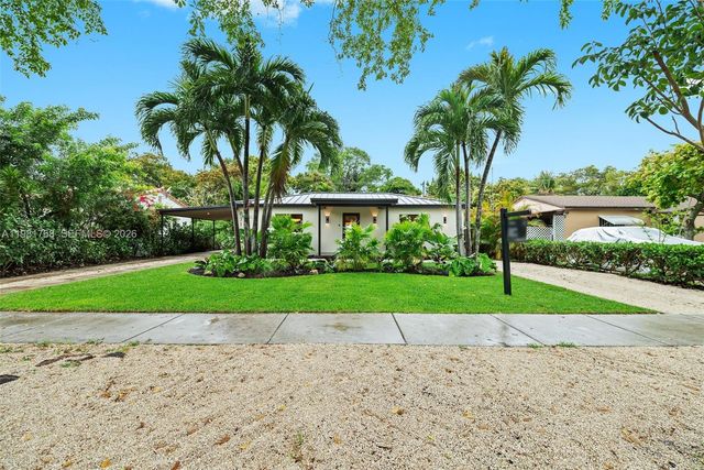 871 NE 128th St, North Miami, FL 33161