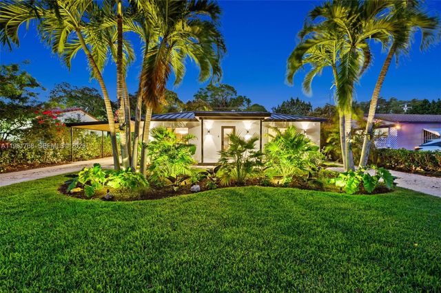 871 NE 128th St, North Miami, FL 33161