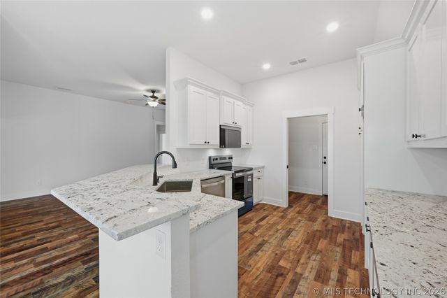 116 8th Avenue, Colbert, OK 74733