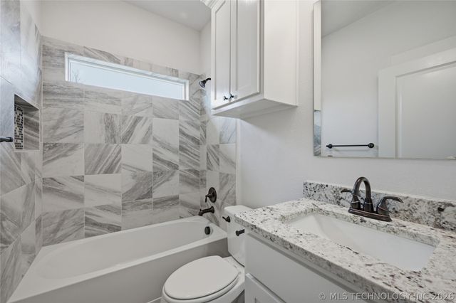 116 8th Avenue, Colbert, OK 74733