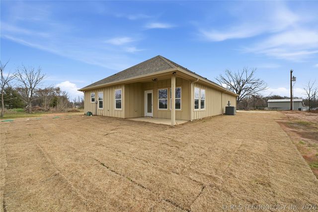 116 8th Avenue, Colbert, OK 74733