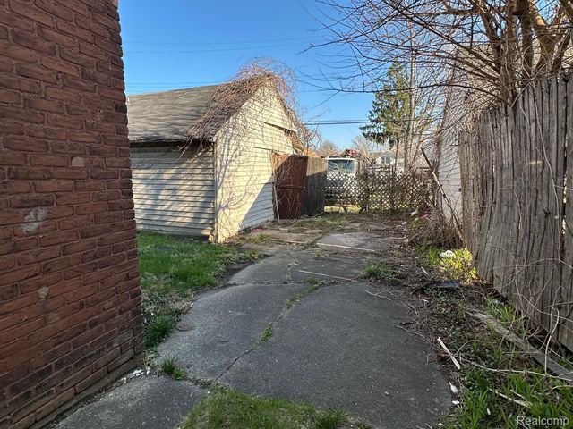 2319 Kendall Street, Detroit, MI 48238