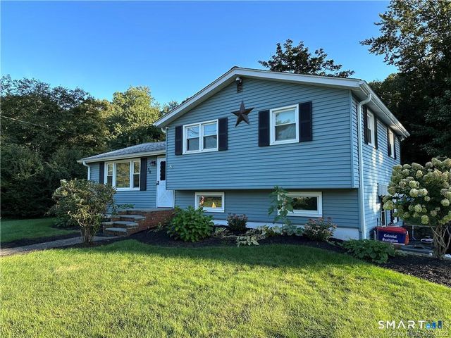 38 Pastors Walk, Monroe, CT 06468
