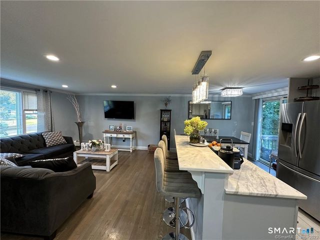 38 Pastors Walk, Monroe, CT 06468