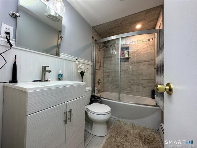 38 Pastors Walk, Monroe, CT 06468