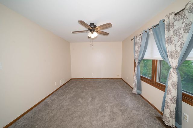 3516 Kings Lair Drive, Spring Grove, IL 60081