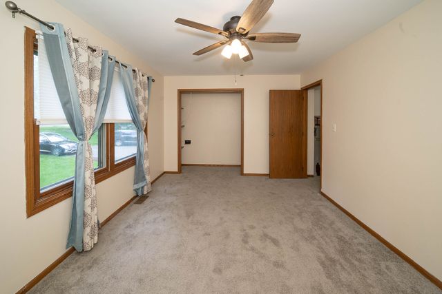3516 Kings Lair Drive, Spring Grove, IL 60081