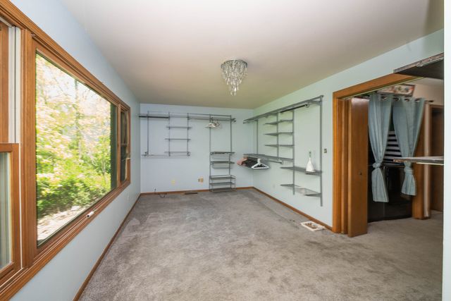 3516 Kings Lair Drive, Spring Grove, IL 60081