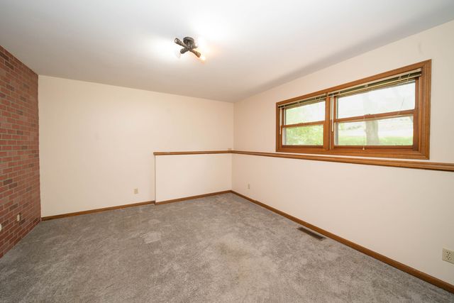 3516 Kings Lair Drive, Spring Grove, IL 60081