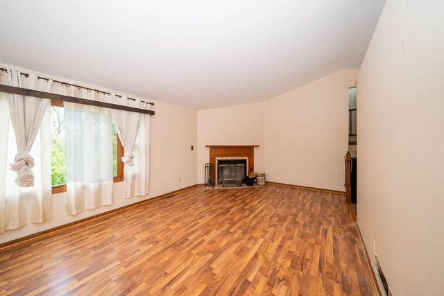 3516 Kings Lair Drive, Spring Grove, IL 60081
