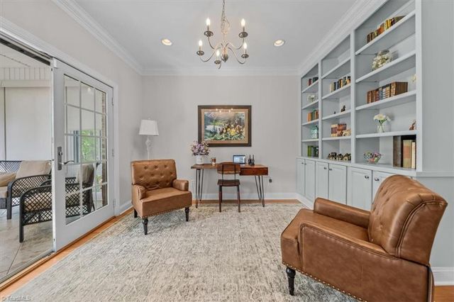 135 Harbor Drive W, Lexington, NC 27292