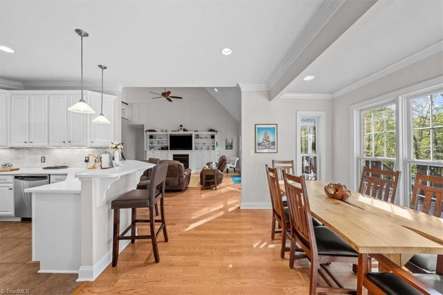 135 Harbor Drive W, Lexington, NC 27292