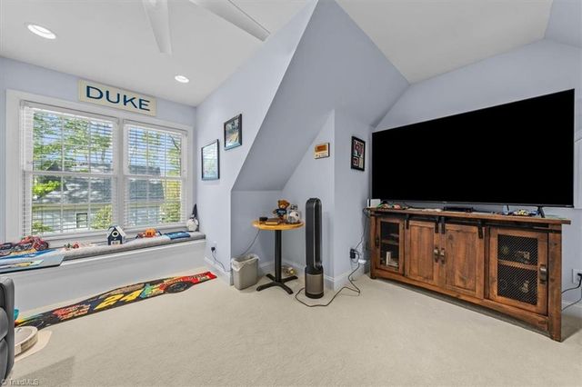 135 Harbor Drive W, Lexington, NC 27292