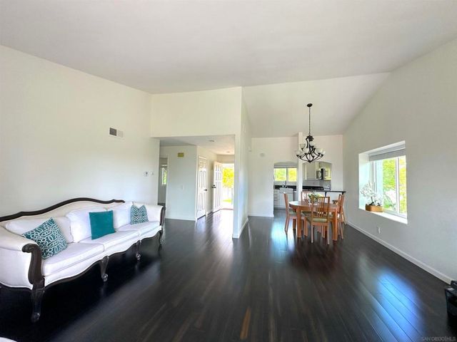 16238 Avenida Venusto E, San Diego, CA 92128