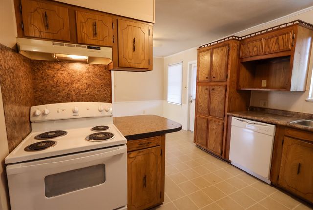 9029 Lone Oak Drive, Shreveport, LA 71118