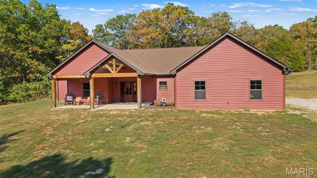 10051 Highway 32, Ste Genevieve, MO 63670