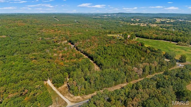 10051 Highway 32, Ste Genevieve, MO 63670