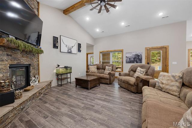 10051 Highway 32, Ste Genevieve, MO 63670