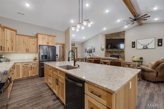 10051 Highway 32, Ste Genevieve, MO 63670