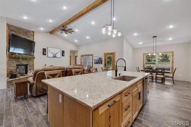 10051 Highway 32, Ste Genevieve, MO 63670