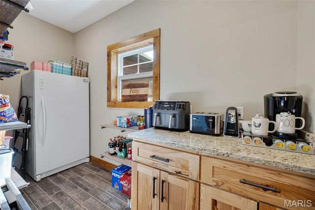 10051 Highway 32, Ste Genevieve, MO 63670