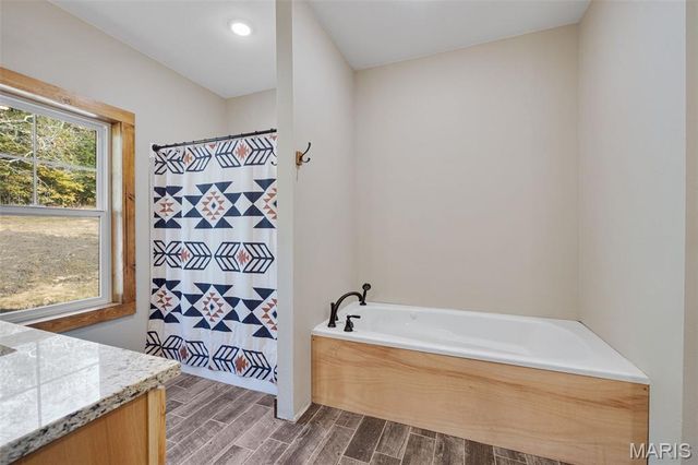 10051 Highway 32, Ste Genevieve, MO 63670