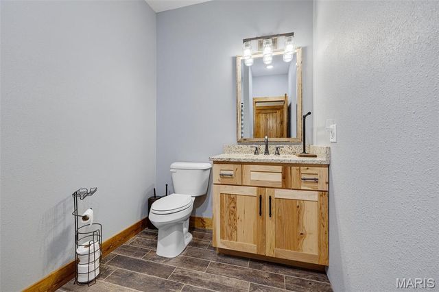 10051 Highway 32, Ste Genevieve, MO 63670