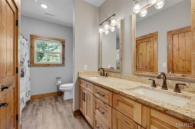 10051 Highway 32, Ste Genevieve, MO 63670