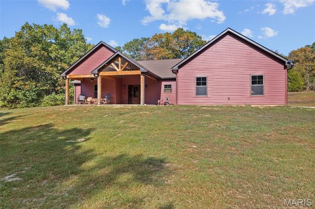 10051 Highway 32, Ste Genevieve, MO 63670