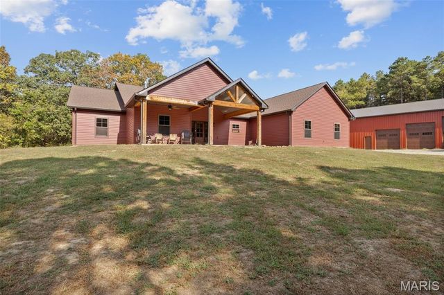 10051 Highway 32, Ste Genevieve, MO 63670