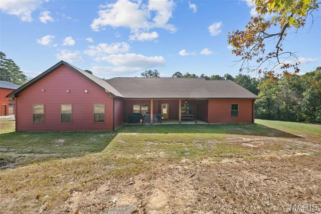 10051 Highway 32, Ste Genevieve, MO 63670