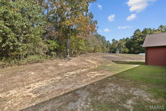 10051 Highway 32, Ste Genevieve, MO 63670