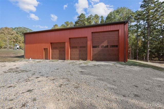 10051 Highway 32, Ste Genevieve, MO 63670