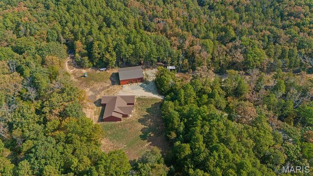 10051 Highway 32, Ste Genevieve, MO 63670