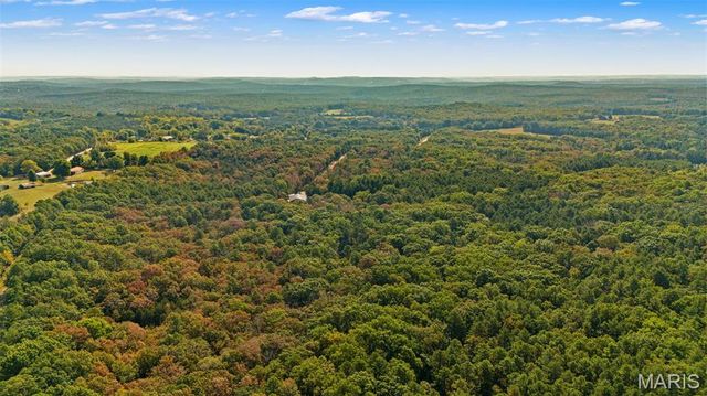 10051 Highway 32, Ste Genevieve, MO 63670