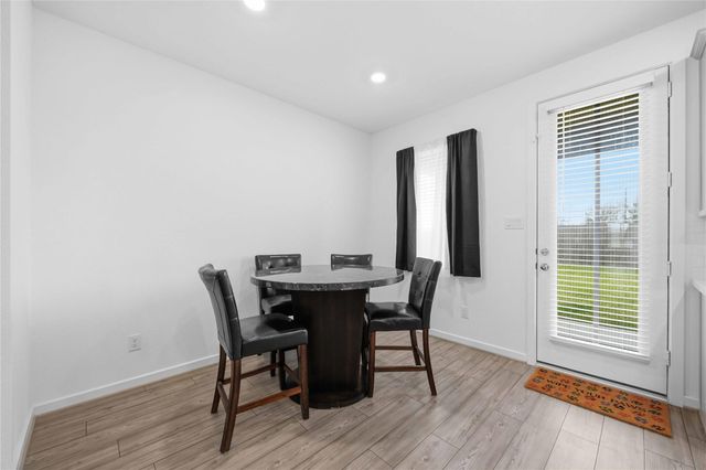 3024 Daw Boardwalk Drive, La Porte, TX 77571